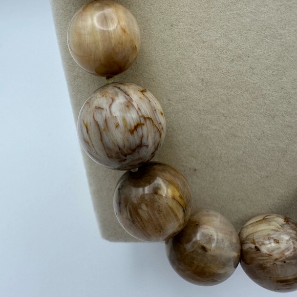 Handmade Graduated Rabbit Hair Quartz Beaded Necklace - Picture 7 of 16